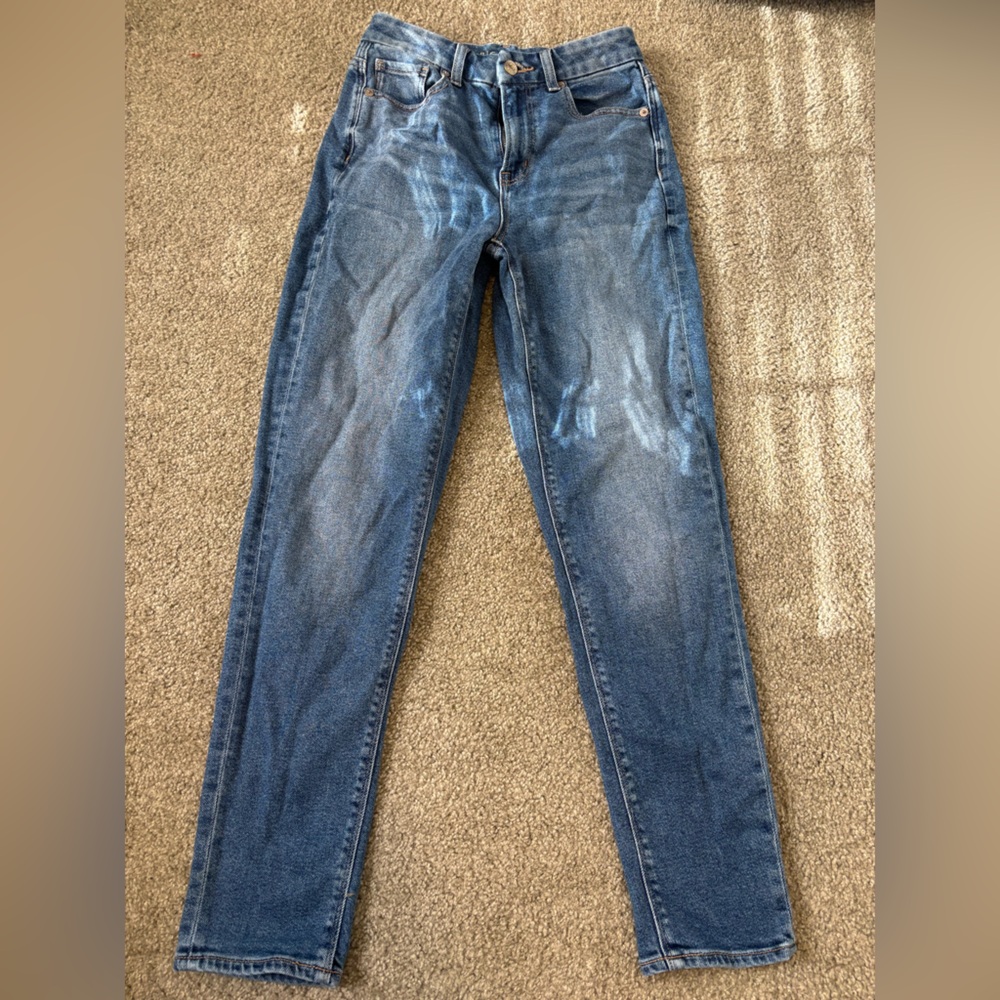 American Eagle Mom Jeans